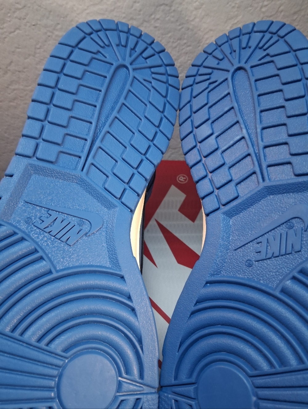 Nike Dunk Low Retro in Psycho Blue & White - Picture 7 of 8